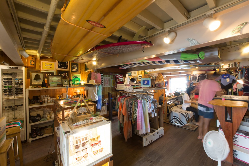 surf Shop Bloom
